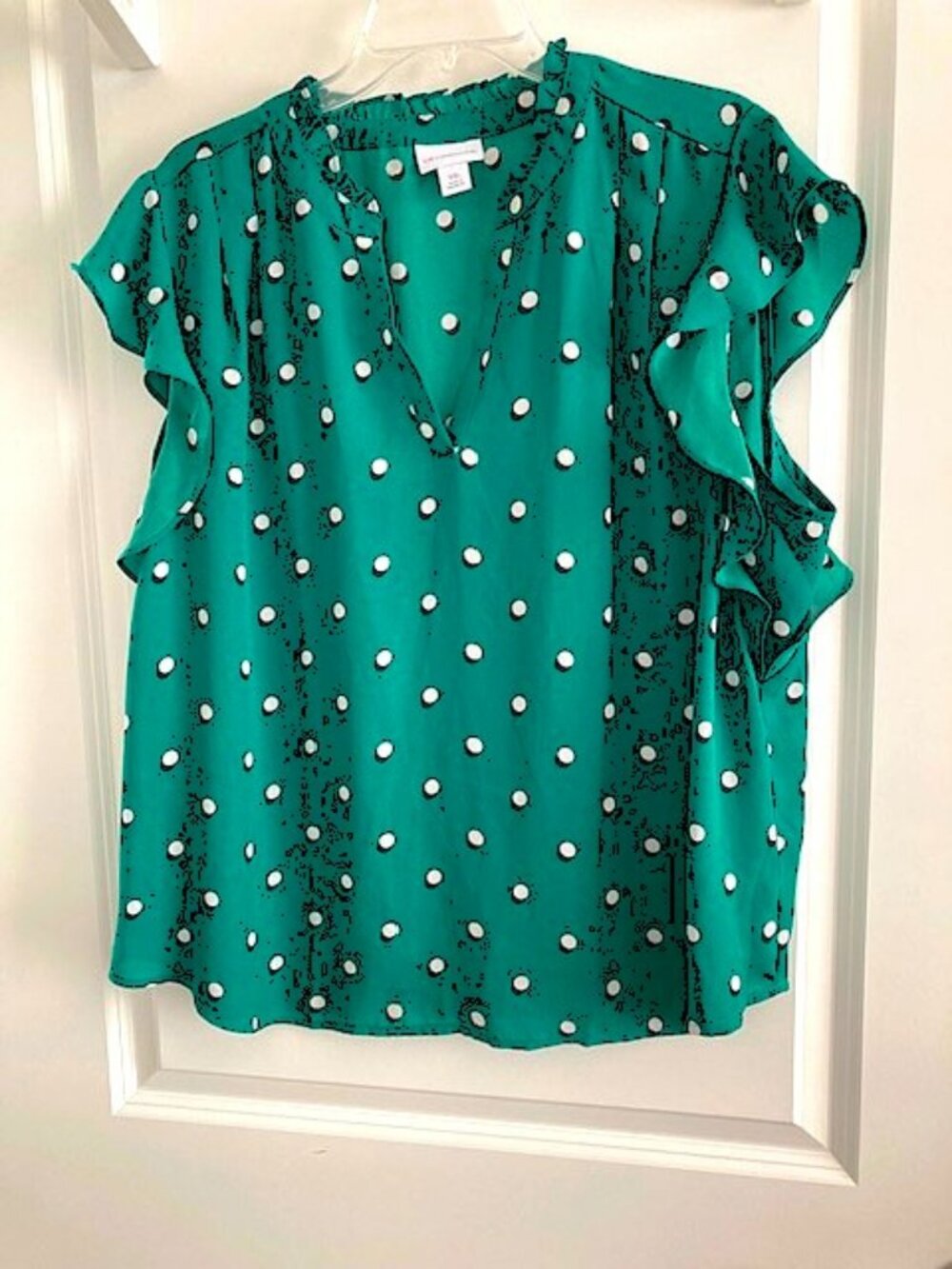 Liz Claiborne Green Polka Dot Top - NWOT
